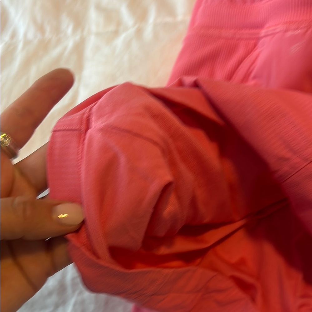 Lululemon shorts - Picture 5 of 7